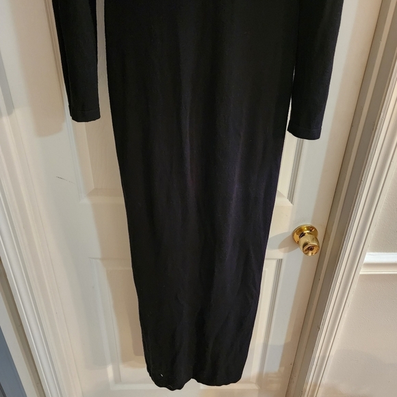 L'Academie Sweater Dress - Picture 8 of 15